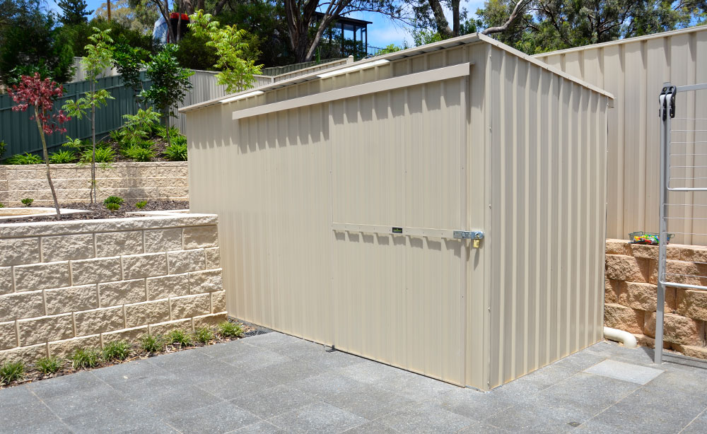 Garden shed erected